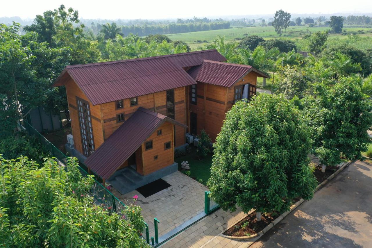 The Pine Loft Vila Bangalore Exterior foto
